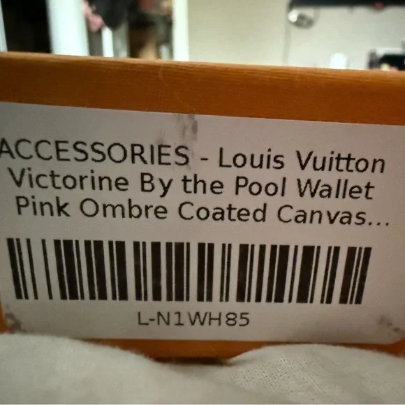 Louis Vuitton Victorine by the Pool pink Wallet - Picture 8 of 9